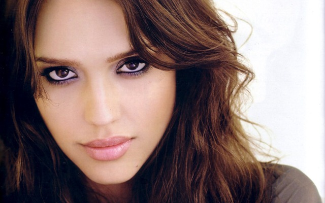 Jessica-Alba-03